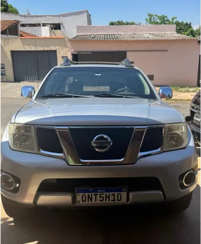 Nissan Frontier SL CD 4X4 2.5tb Diesel AUT 2014