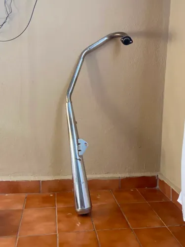 Escapamento de lata 