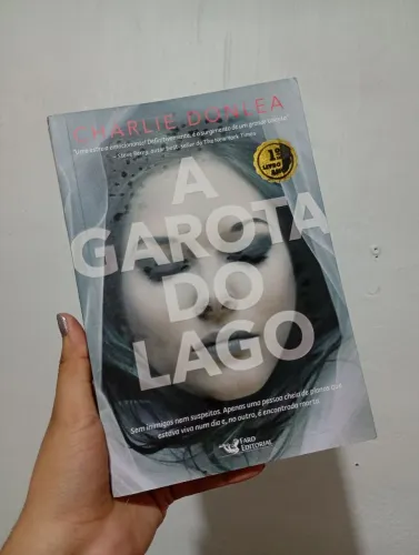 Livro A Garota do Lago