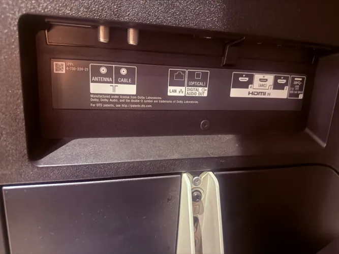 TV Sony Bravia 55? XBR-55X905F ? com defeito na tela / para conserto ou retirada de peças