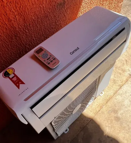 Ar condicionado Consul 9 mil BTUs inverter, higienizado, revisado, gás recolhido pra ser