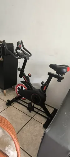 BICICLETA ERGOMÉTRICA