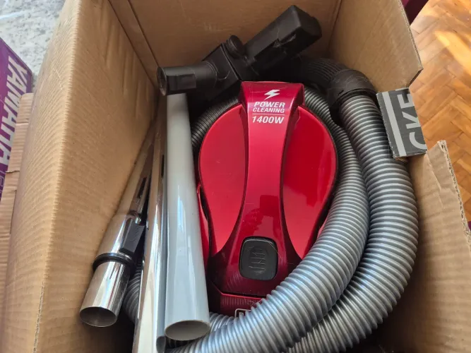 Aspirador de Pó Ciclônico Black+Decker A4V 1400W - Excelente Estado