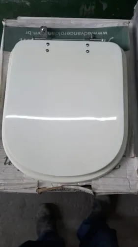 ASSENTOS SANITÁRIOS POLIÉSTER - DIVERSOS MODELO