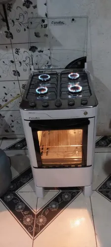Ótimo fogão esmaltec 4 bocas ACENDIMENTO AUTOMÁTICO