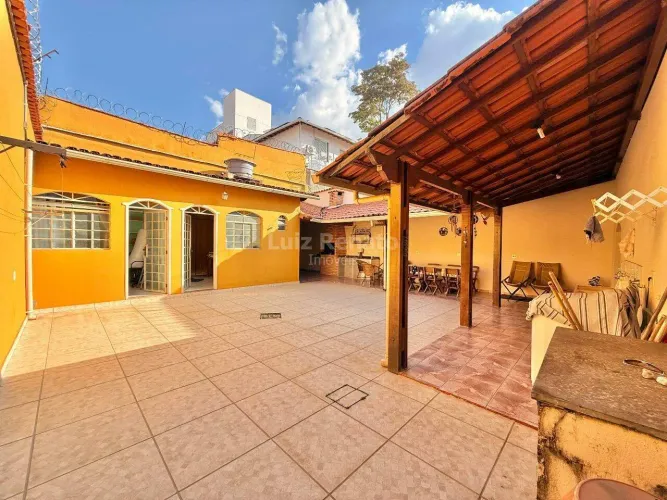 Casa à venda no bairro Renascença