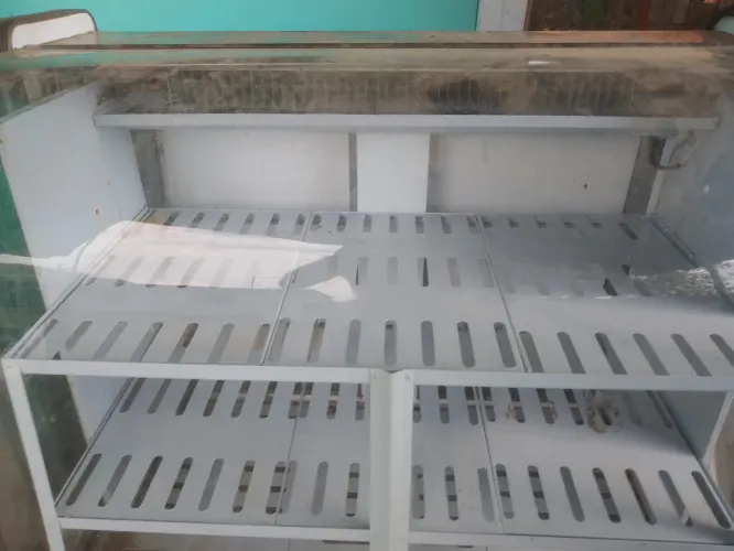 Vendo ou troco balcão refrigerado 