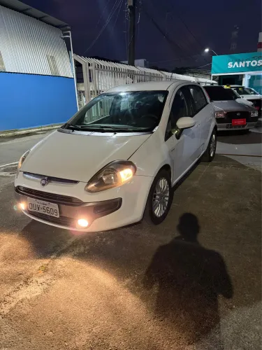 Fiat Punto Essence 1.6 Flex 16V 5P 2014