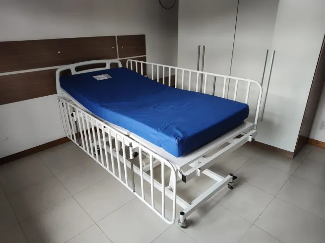 Cama hospitalar elétrica 