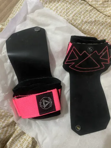 GRIP CROSS