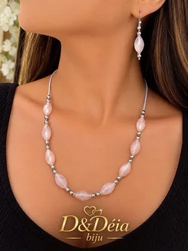 Biju conjunto colar e brinco em conta acrílica oval facetada