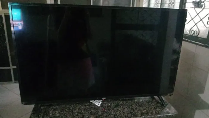 TV smart OAC RoKu 43 polegadas 