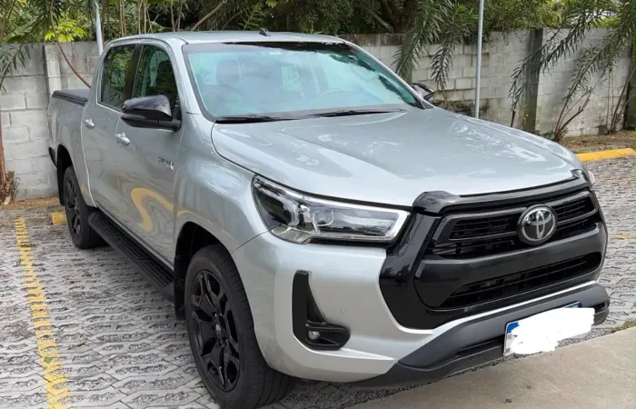 Toyota Hilux CD SR 4X4 2.8 TDI Diesel Aut. 2025