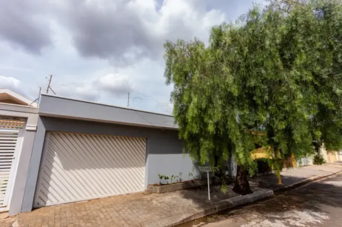 Casa Residencial Com 3 Quartos Sendo 1 Suíte Para Locação E Venda No Parque Egisto Ragazzo