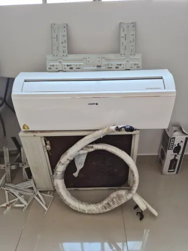 Ar-Condicionado Gree Inverter 12.000 BTUs Quente/Frio - Com Manual e Controle Original