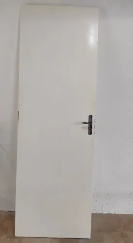 Porta com fechadura stam