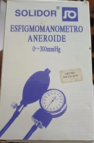 Monitor de glicose, esfigmomanometro, estetoscópio