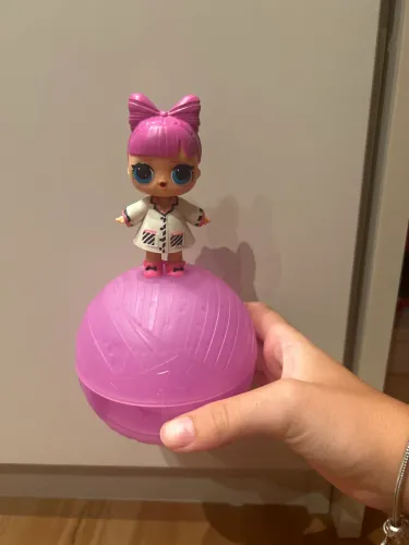 l.o.l surpresa com bola