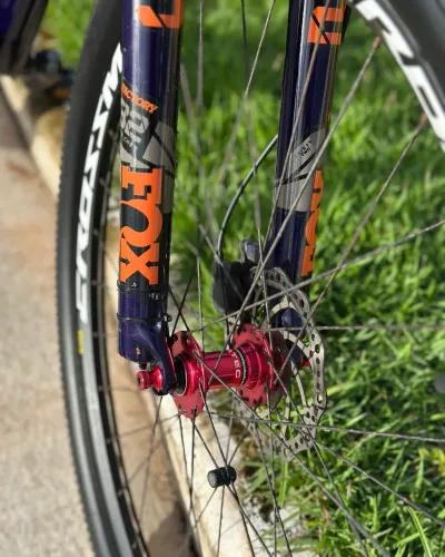 Vendo bike(bicicleta) lótus aro 29 exclusiva montada nos mínimos detalhes