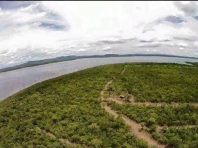 rancho frente ao lago com estrutura pronto pra pescaria troca