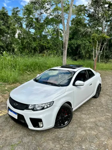 Kia Motors Cerato Koup 2.0 16V Aut. 2012