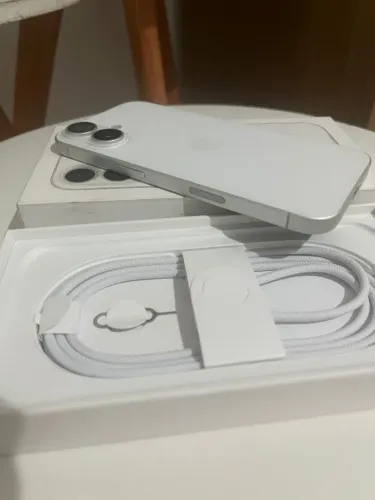 iPhone 16 128gb bateria 100% Extra 
