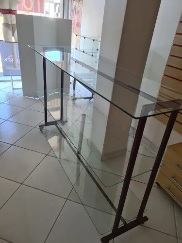 Móveis para comércio
