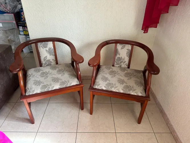 Cadeiras de Madeira