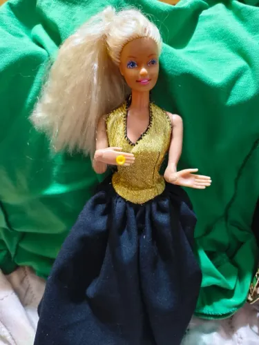 Barbie antiga estrela