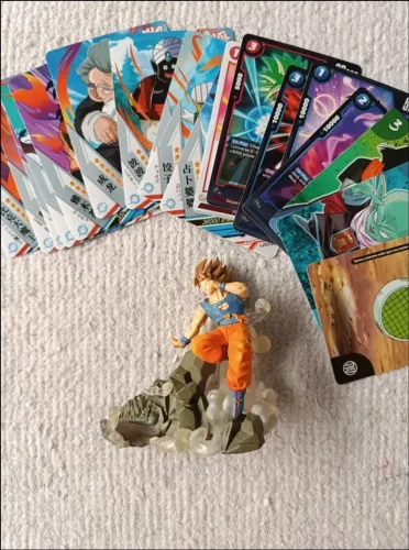 Colecionável Action Figure Goku Super Saiyajin 2 (SSJ2) Dragon Ball Z - Bandai 2005 + 20 C
