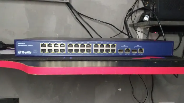 Switch Gerenciavel - Trellis - SWT42CG