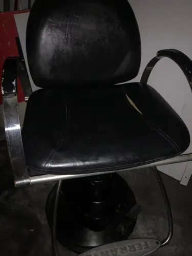 Cadeira de cabeleireiro (Salao)