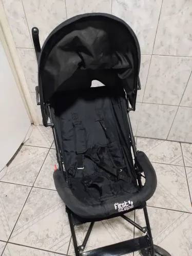Carrinho de bebê guarda chuvas ótimo Estado