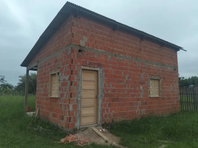 VENDO CASA EM ANDAMENTO