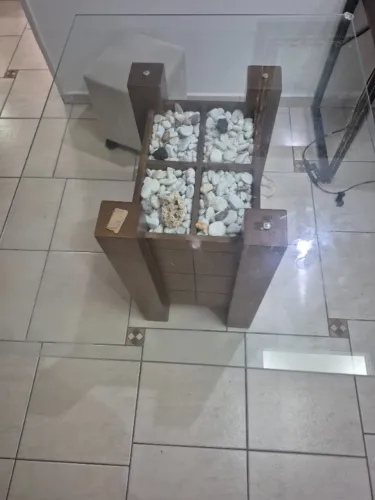 Baixou!!! Mesa de vidro estilosa 4 lugares (110x90) - bonita e resistente