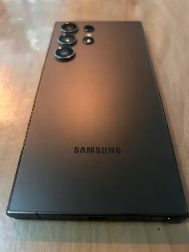 Samsung galaxy S24 Ultra 512G em perfeito estado !!!¹