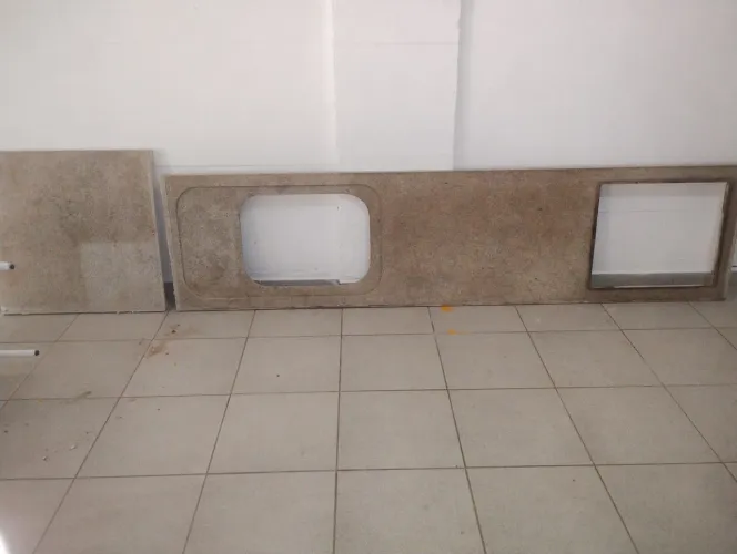 Pedra de pia mármore muito bem cuidada 