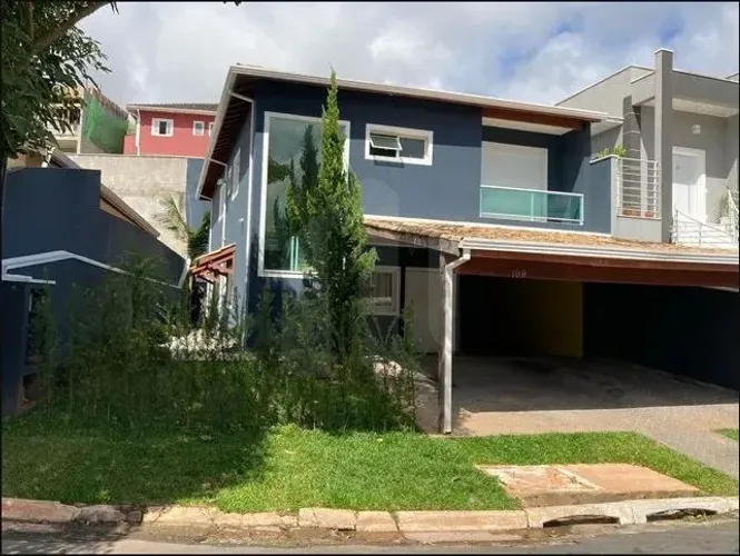 Linda casa de condomínio 280m² em Cotia com 4 suítes