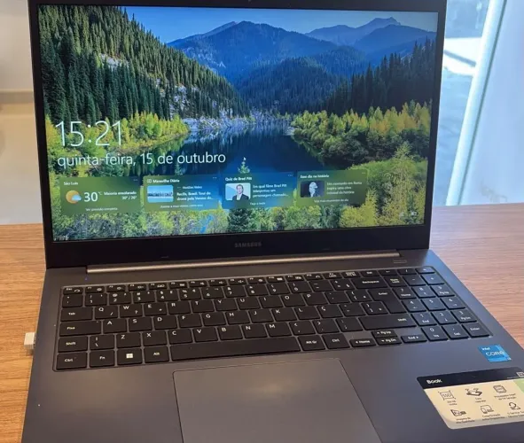 Samsung Book i3 256GB SSD