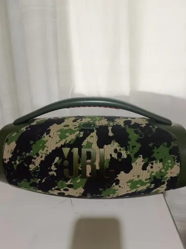 JBL bombox3