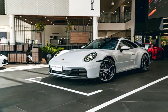 Porsche 911 Carrera 3.0 24V H6 PDK 2026