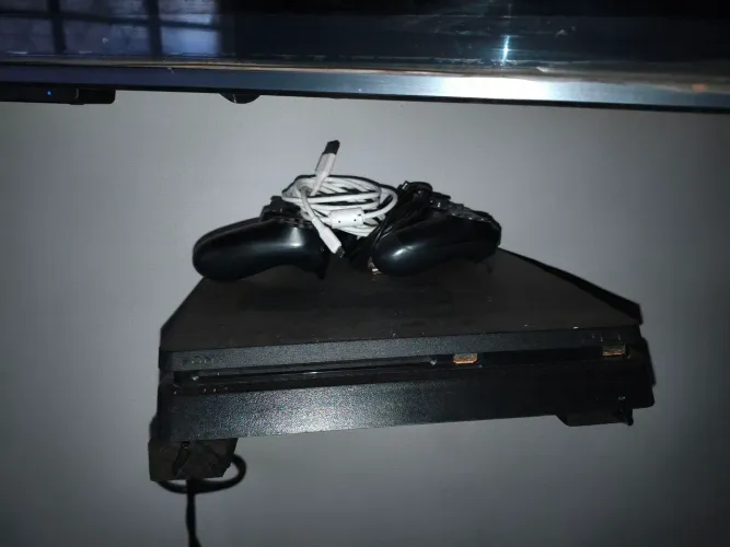Ps4 barato para ir logo