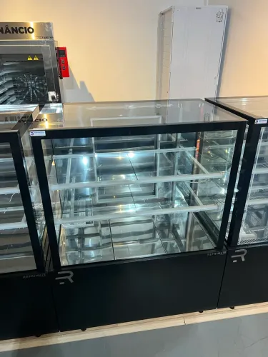 Vitrine refrigerada 1m linha premium para padaria nova
