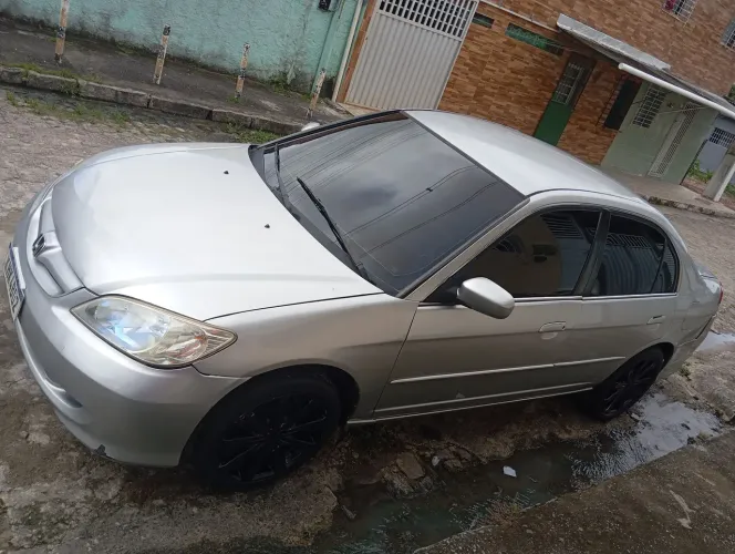 Honda Civic Sedan LX 1.7 16V 115cv Mec. 4P 2005