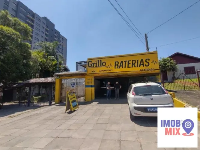 Terreno à venda em Porto Alegre, bairro Vila Ipiranga.