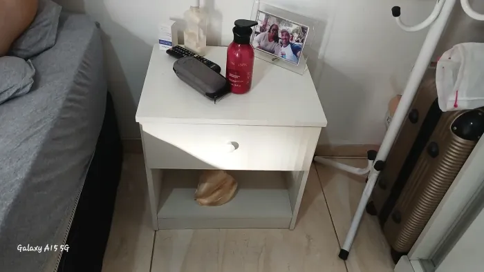 Vendo 2 mesinhas de cabeciera