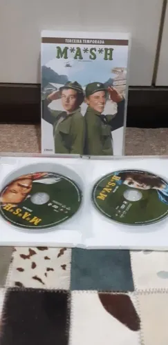 Série clássica MASH, em 9 DVD's originais, das temporadas de 1 a 9