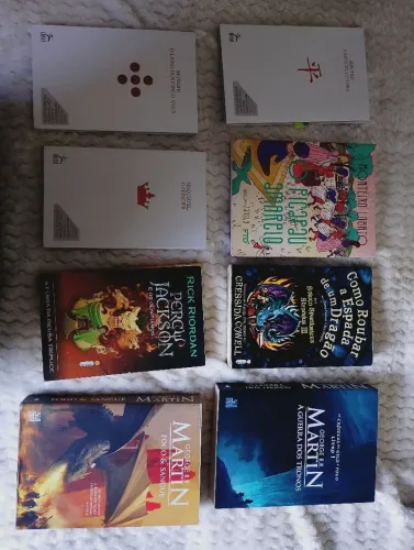 Livros, todos por 160,00