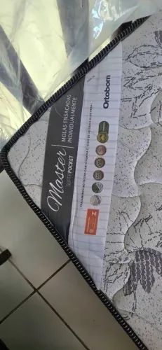 Colchão Ortobom 1,58 x 1,98 Molas - usado não tem manchas