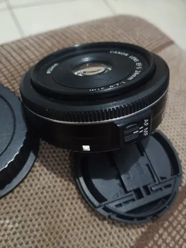 Lente Canon 24m STM semi nova sem fungos 